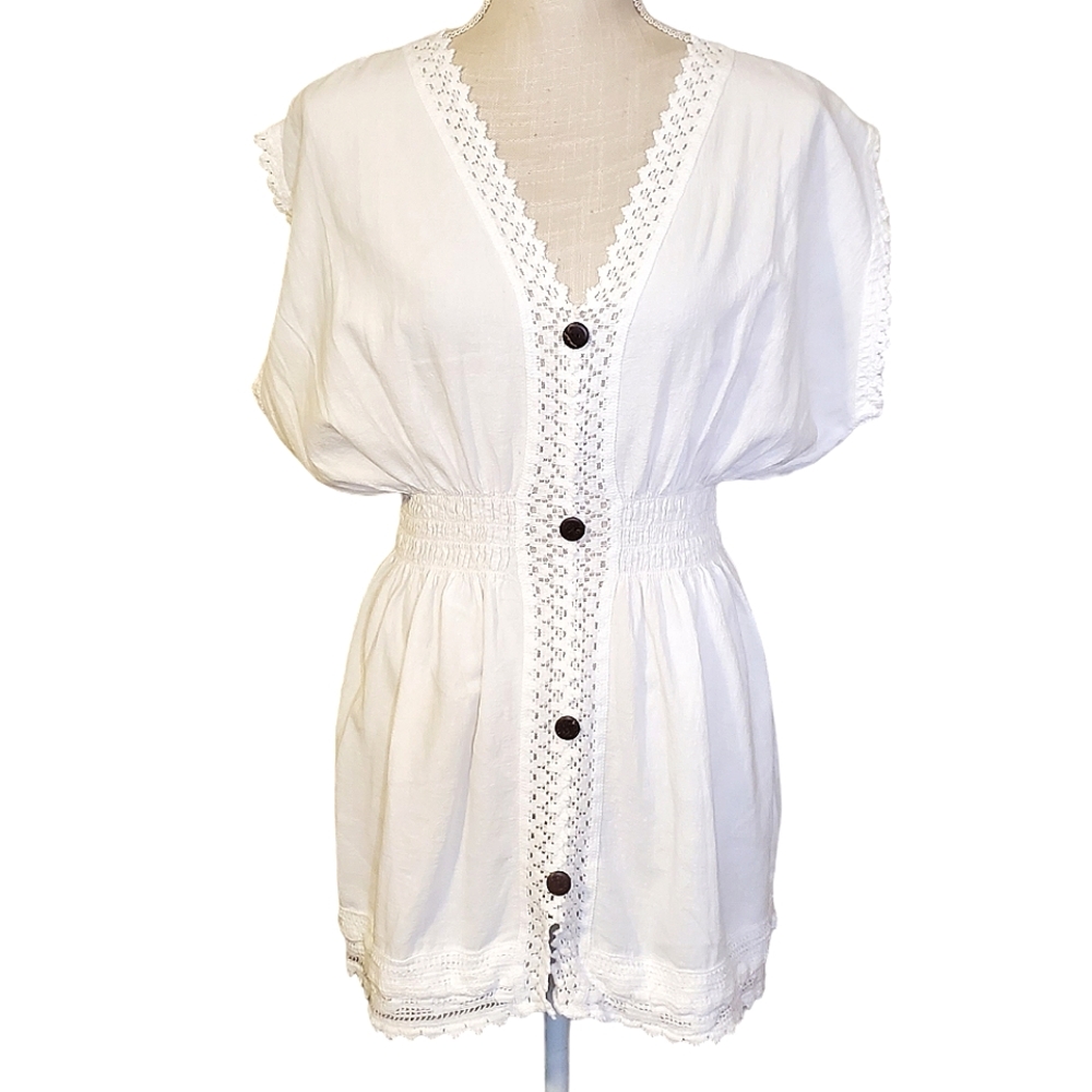 HOT SPICE | Women's white semi-sheer gauzy lace-detail cover dress.